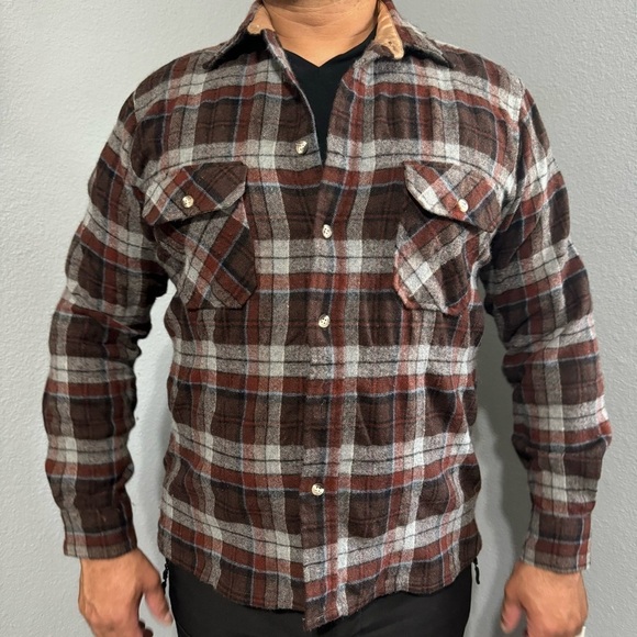 River Trade Men 100% Wool Blend ButtonDown Long Sleeves Plaid Flannel Shirt Sz L - Picture 7 of 17